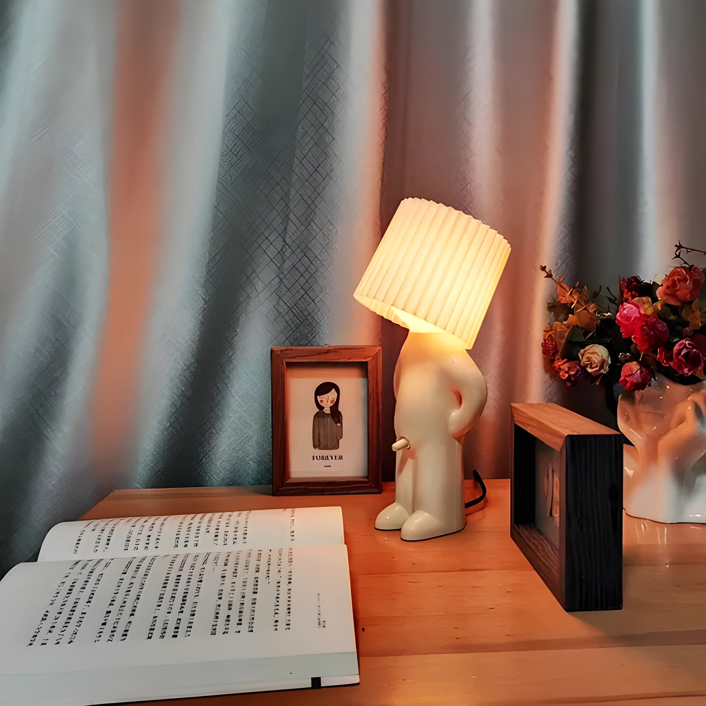 WillyGlow™ - De ondeugende lamp die elke kamer laat stralen.